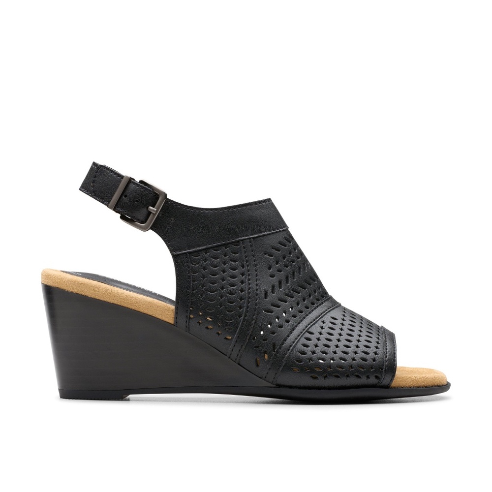 Womens Clarks Emmalae Hope, Black Leather. 26181668